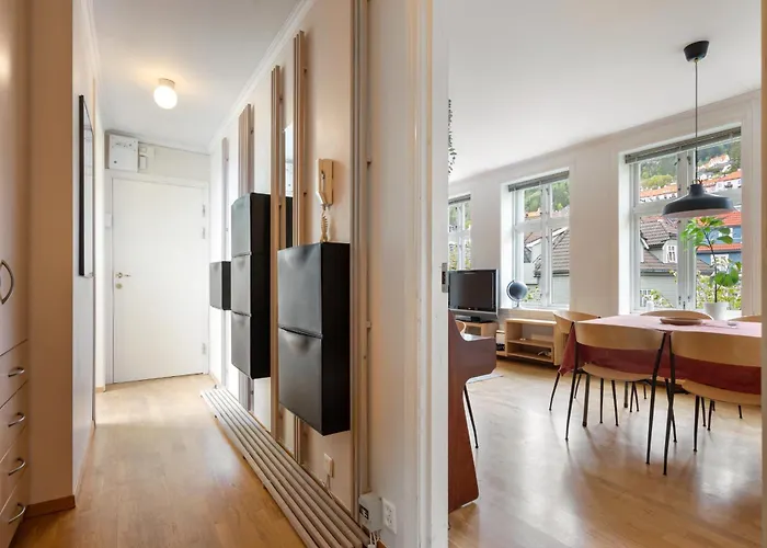 Spacious 3-bedroom For 8 By Bryggen * Bergen