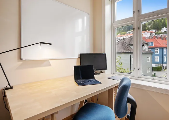 Spacious 3-bedroom For 8 By Bryggen Daire Bergen