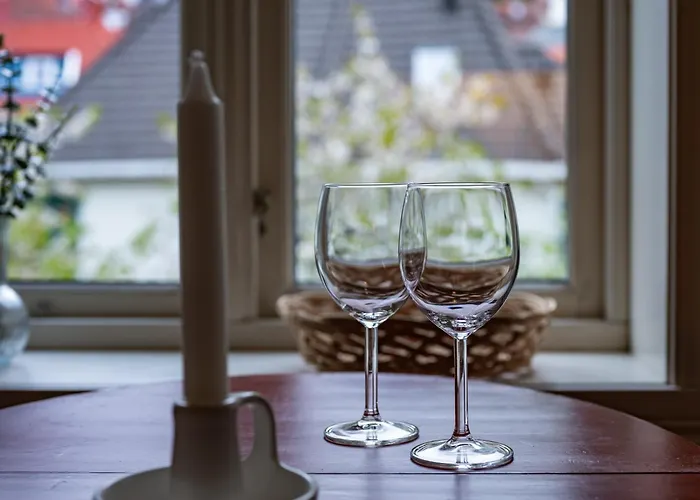 Daire Spacious 3-bedroom For 8 By Bryggen