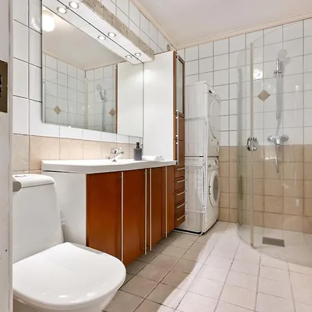 Spacious 3-bedroom For 8 By Bryggen شقة